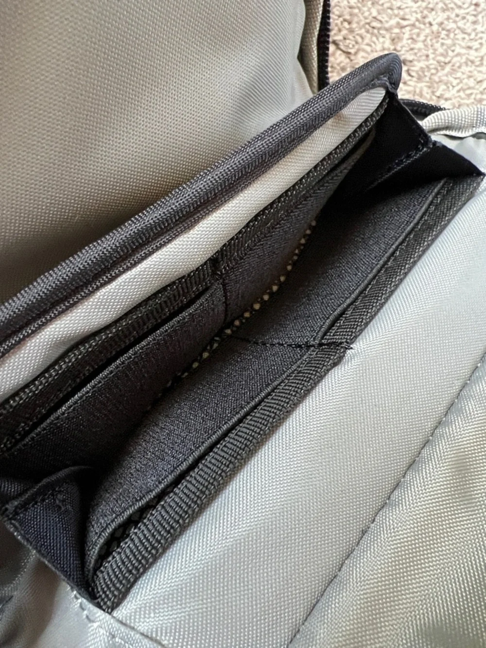Lowepro Black SlingShot 200 AW Sling Camera Bag - Compact Single-Shoulder Carry
